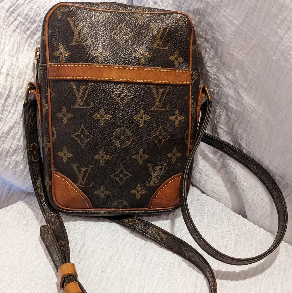 Authentic Louis Vuitton Danube Crossbody